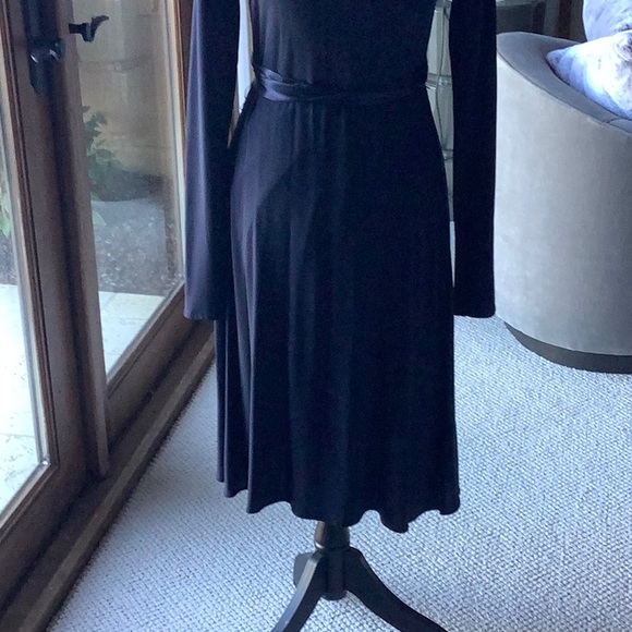 Navy blue dress, long sleeve  . - Picture 3 of 5